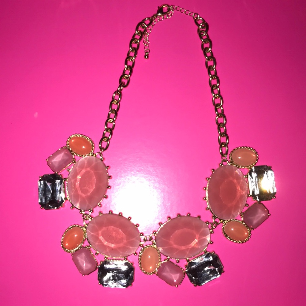 Chunky statement necklace